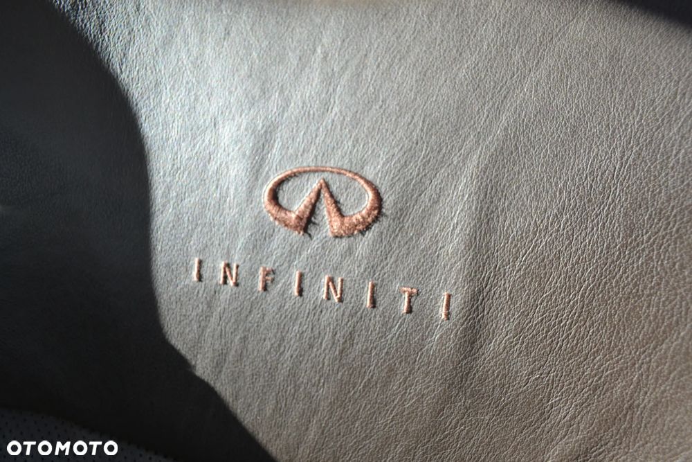 Infiniti FX FX35 - 18