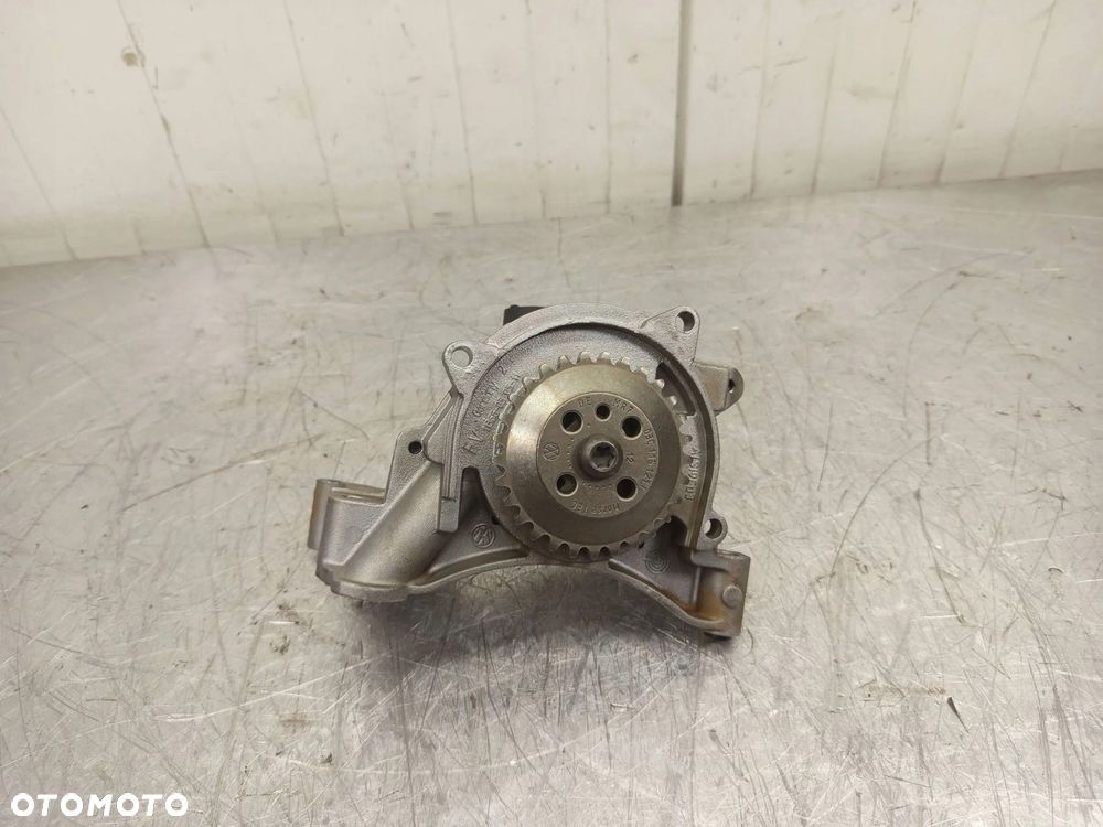 Pompa oleju Volkswagen Golf Audi Seat Skoda 1.4 TSI 03C105AC - 3