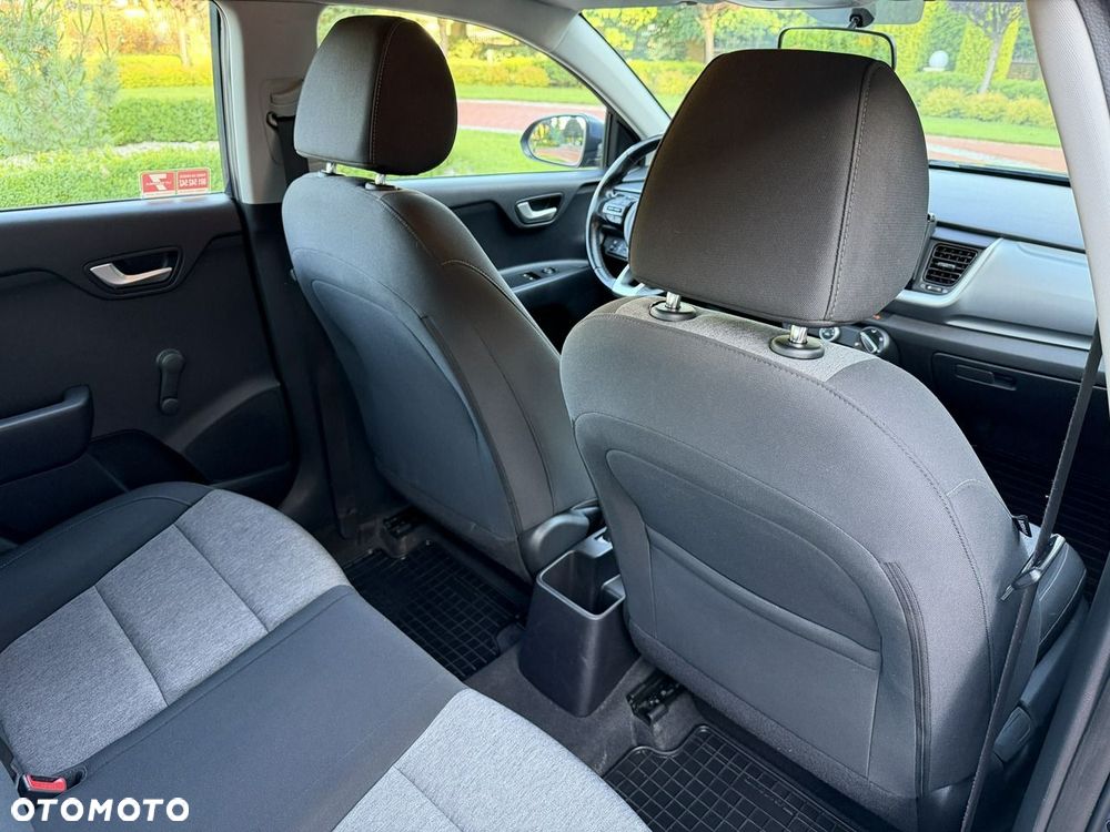 Kia Stonic - 32