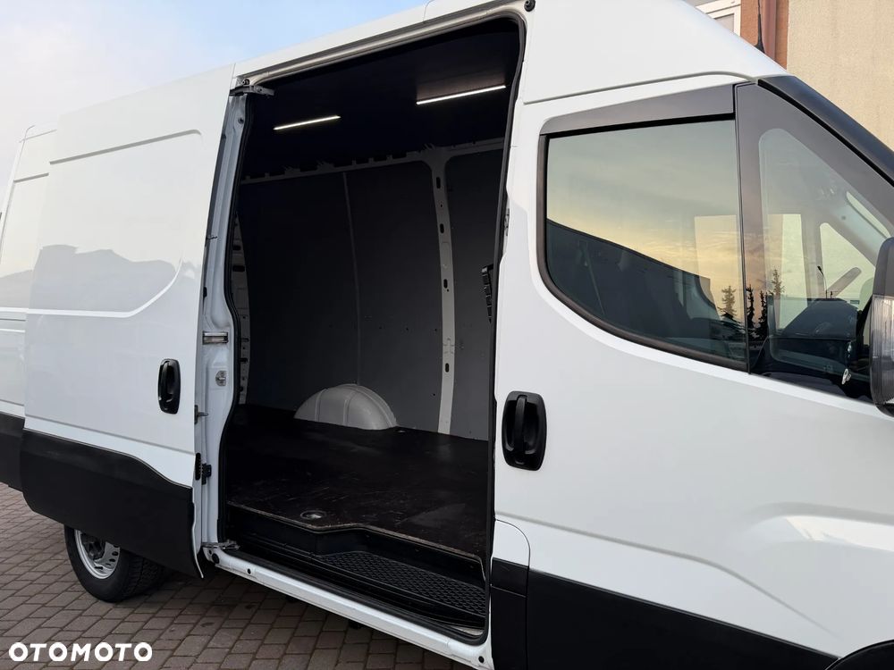 Iveco Daily L3H2 HI-MATIC - 7