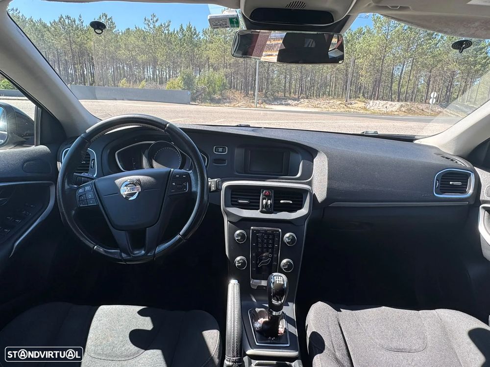 Volvo V40 1.6 D2 Kinetic - 4