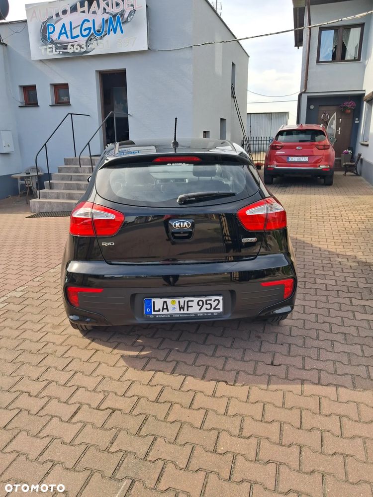 Kia Rio - 2