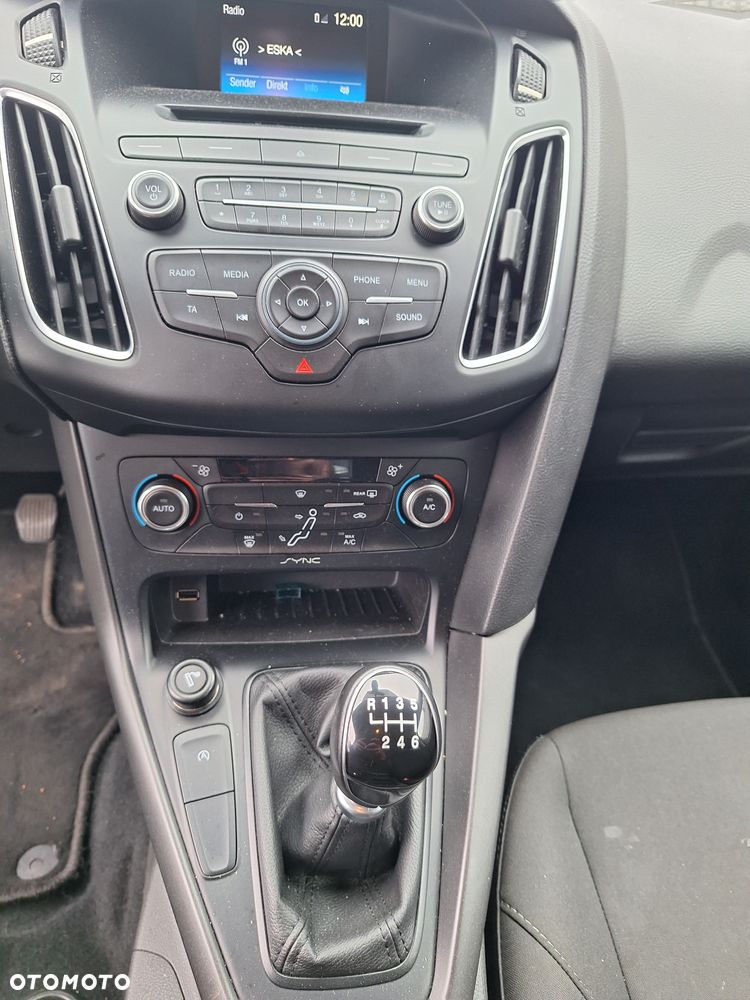Ford Focus 1.0 EcoBoost Active - 10
