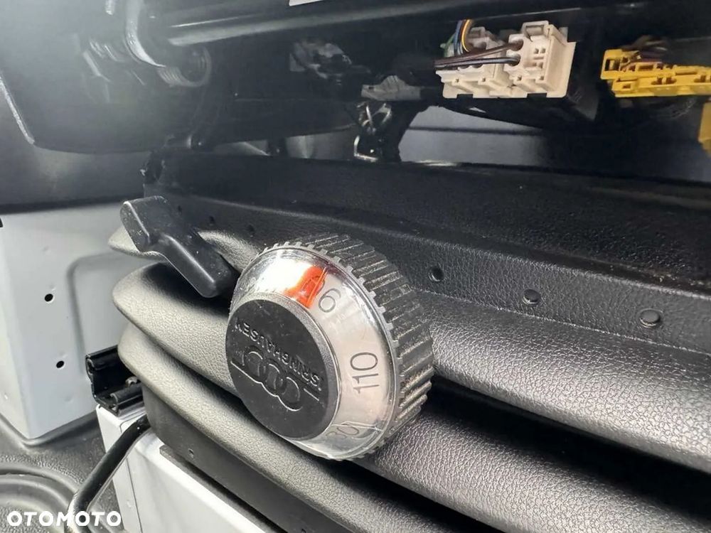 Mercedes-Benz Sprinter - 9