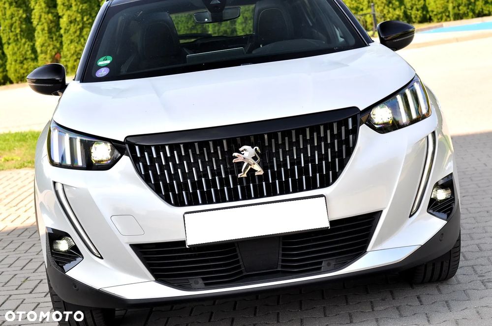Peugeot 2008 PureTech 130 EAT8 GT - 6