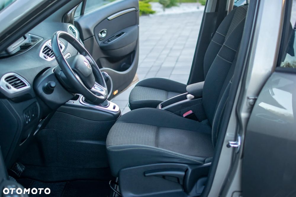 Renault Scenic - 31