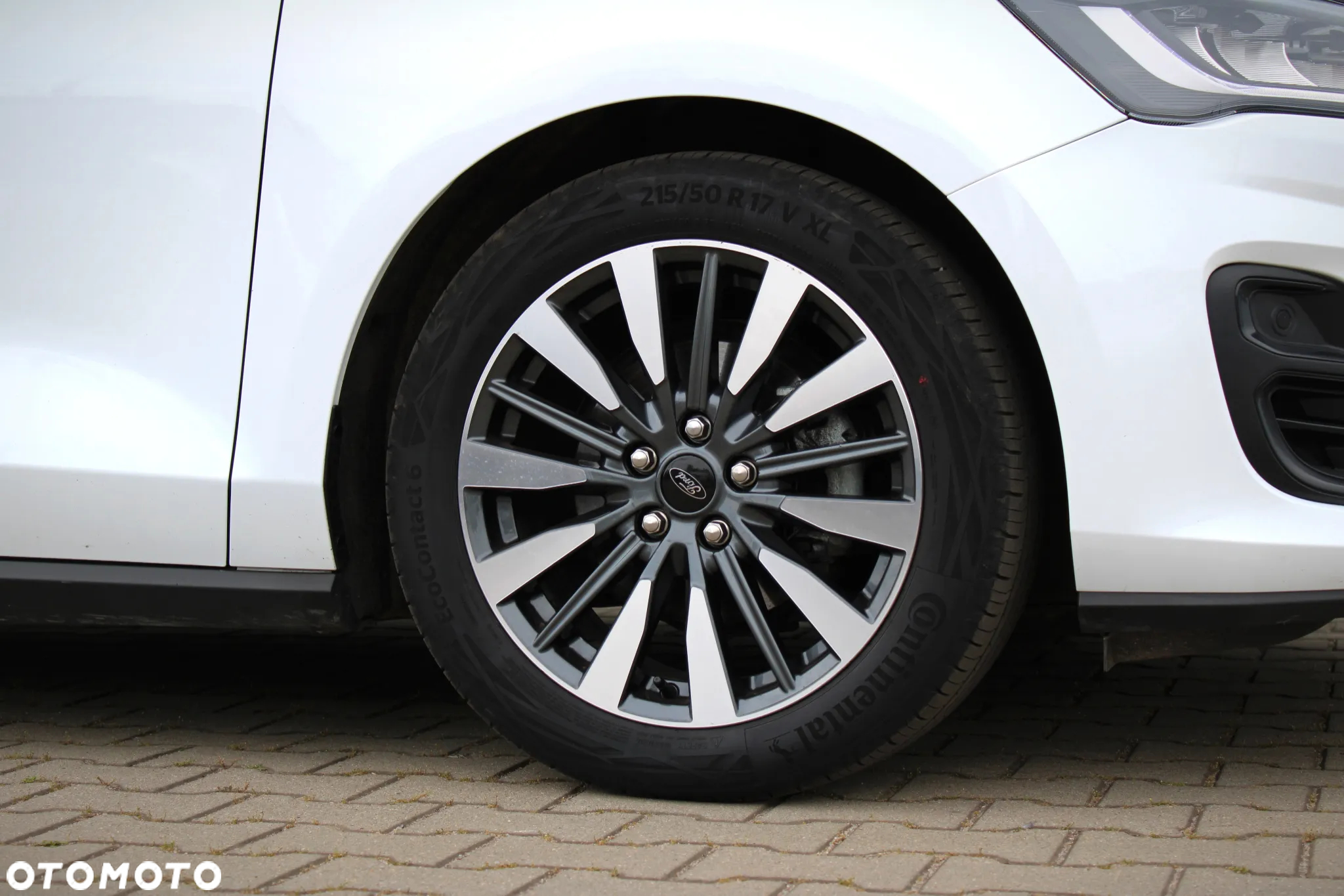 Ford Focus 1.0 EcoBoost mHEV Titanium Style - 11