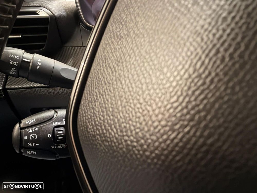 Peugeot 208 1.5 BlueHDi Allure Pack - 20