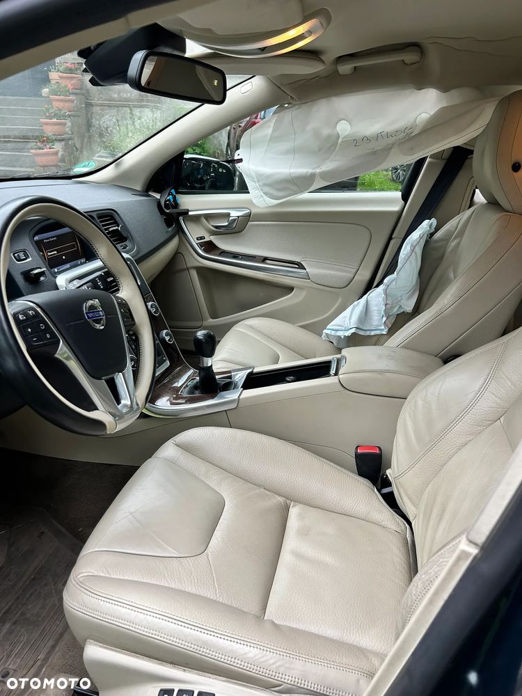 Volvo V60 - 5