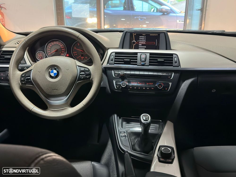 BMW 318 d xDrive Line Modern - 11