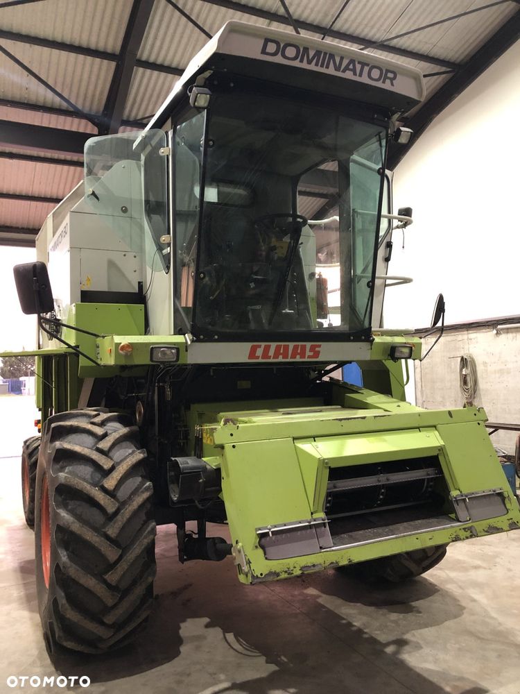 Claas CLAAS Dominator 130 Kombajn zbożowy ROK 2006 , hederu 3,9 m - 6