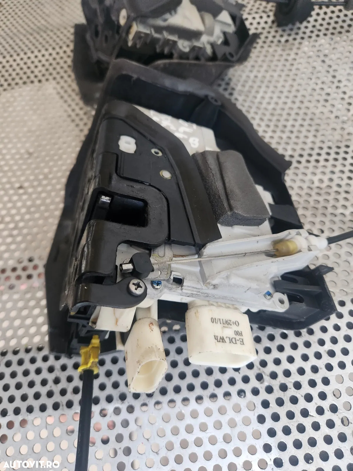 Broasca Blocator Incuietoare Usa Fata Spate Audi A8 4H D4 Volan Stanga An 2010-2011-2012-2013-2014- - 6