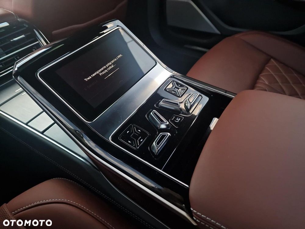 Audi A8 - 28
