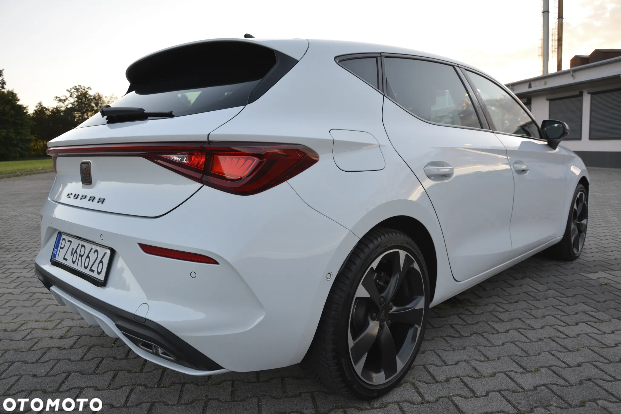 Cupra Leon 1.5 eTSI DSG - 6