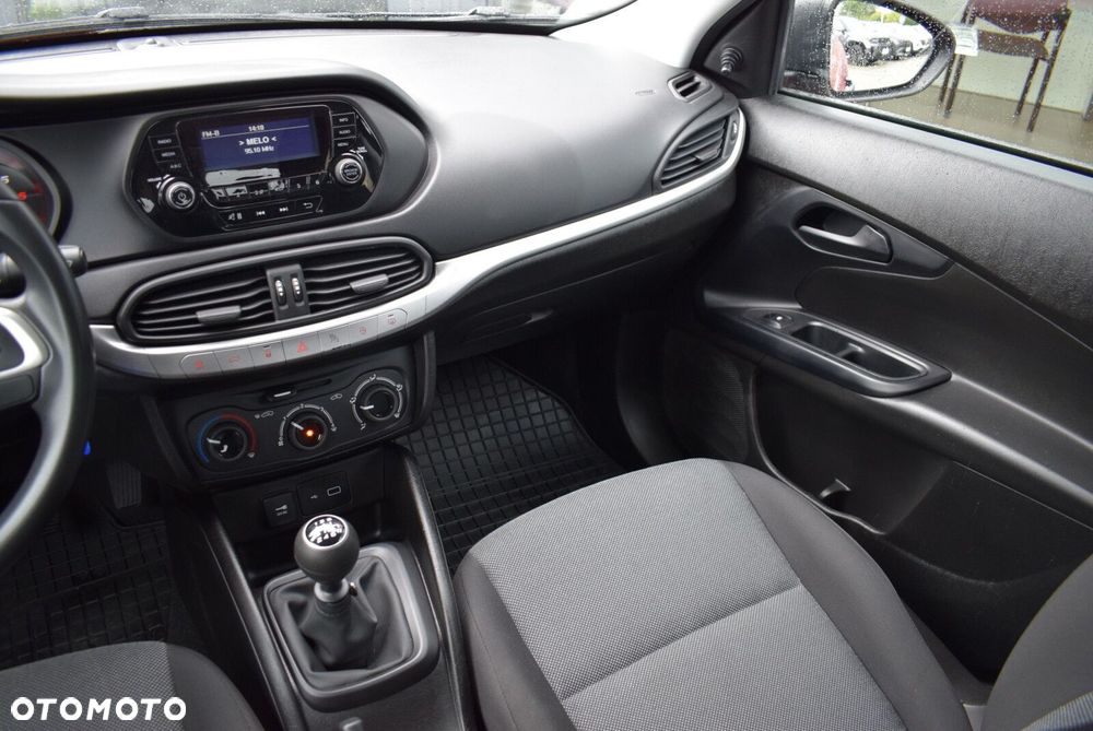 Fiat Tipo - 18