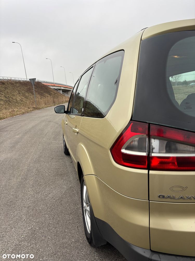 Ford Galaxy 2.0 TDCi Titanium - 4