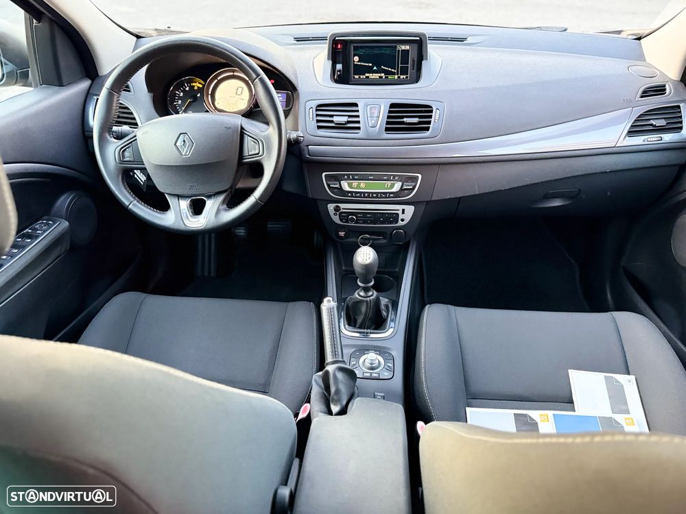 Renault Mégane Sport Tourer 1.5 dCi Limited SS - 4