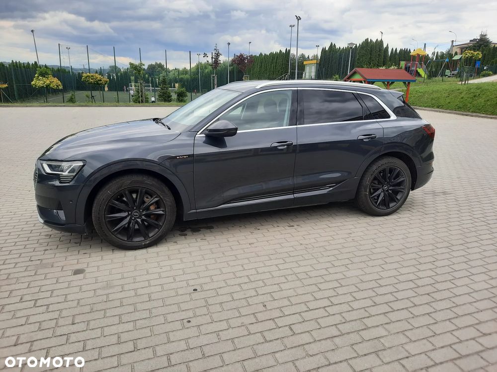 Audi e-tron - 6