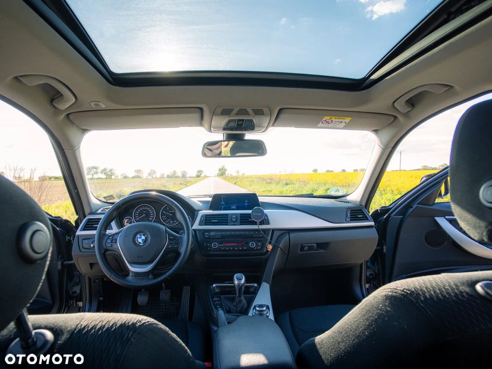 BMW Seria 3 318d - 10