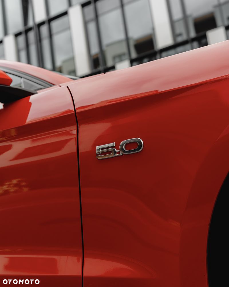 Ford Mustang 5.0 V8 GT - 10