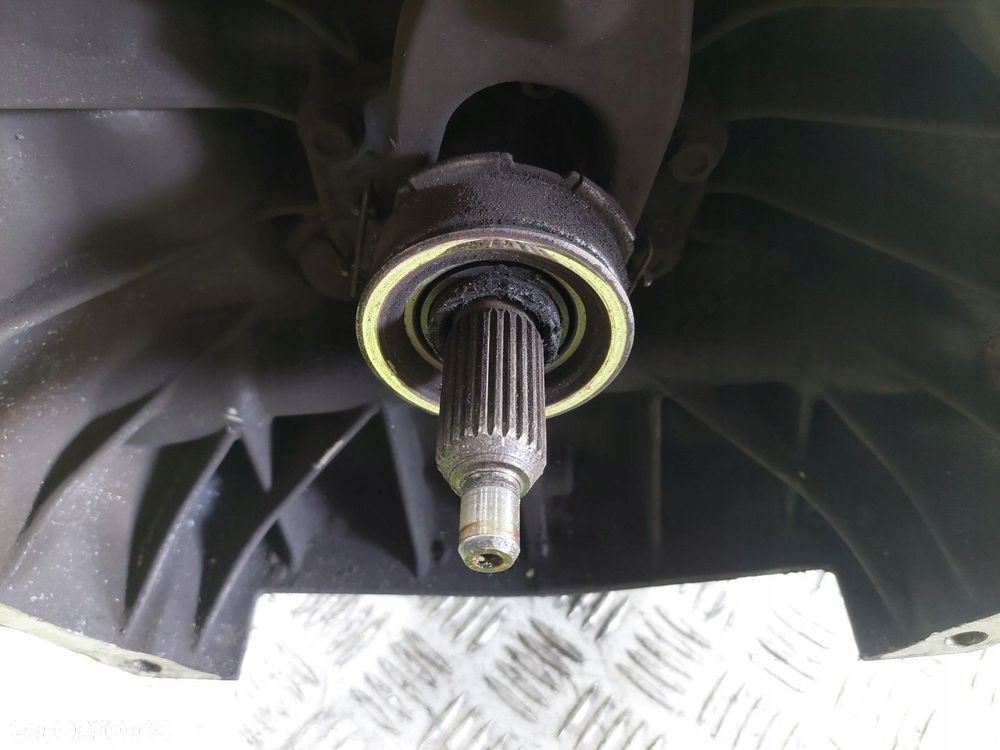 Skrzynia biegów Manualna Subaru Legacy IV 2003-2009 2,0 DOHC - 3