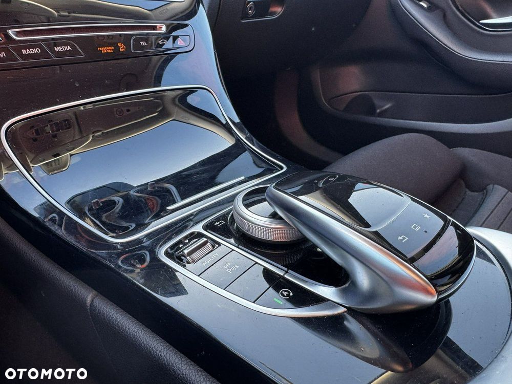 Mercedes-Benz Klasa C 200 (BlueTEC) d 7G-TRONIC - 26