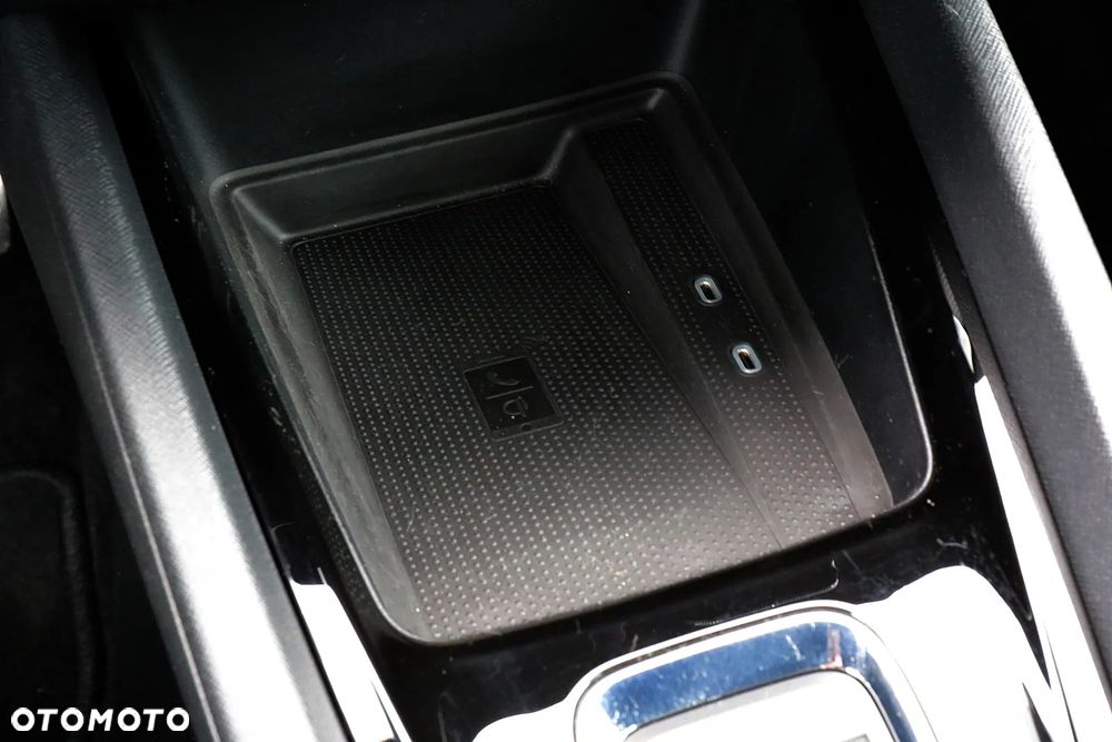 Skoda Octavia 2.0 TDI DSG RS - 36