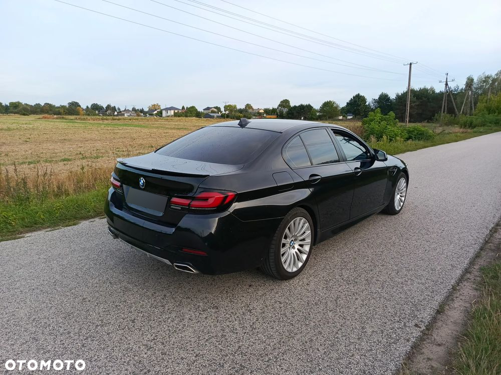 BMW Seria 5 ver-520d-touring - 7