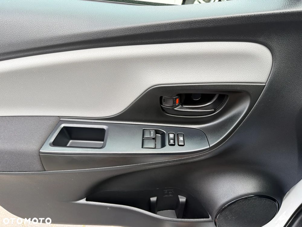 Toyota Yaris 1.5 Active - 8