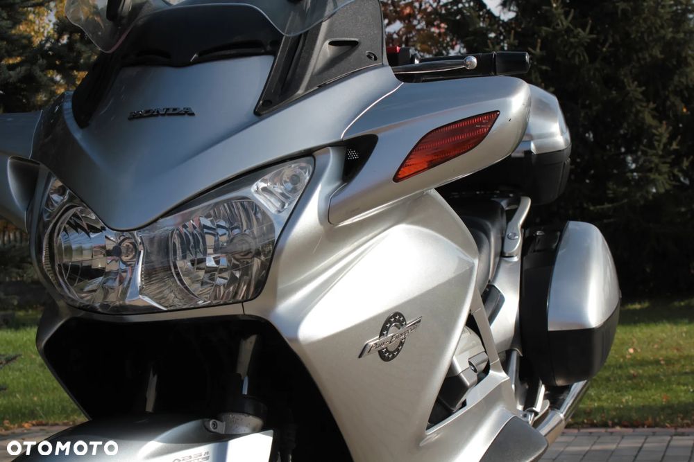 Honda ST - 22