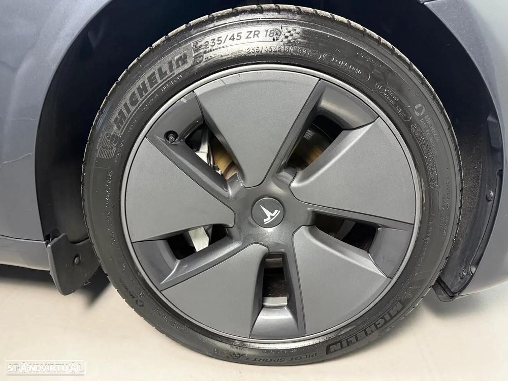 Tesla Model 3 - 20