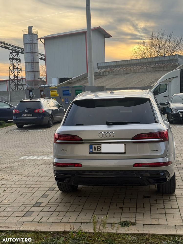 Audi Q7 55 TFSI quattro Tiptronic S line - 8