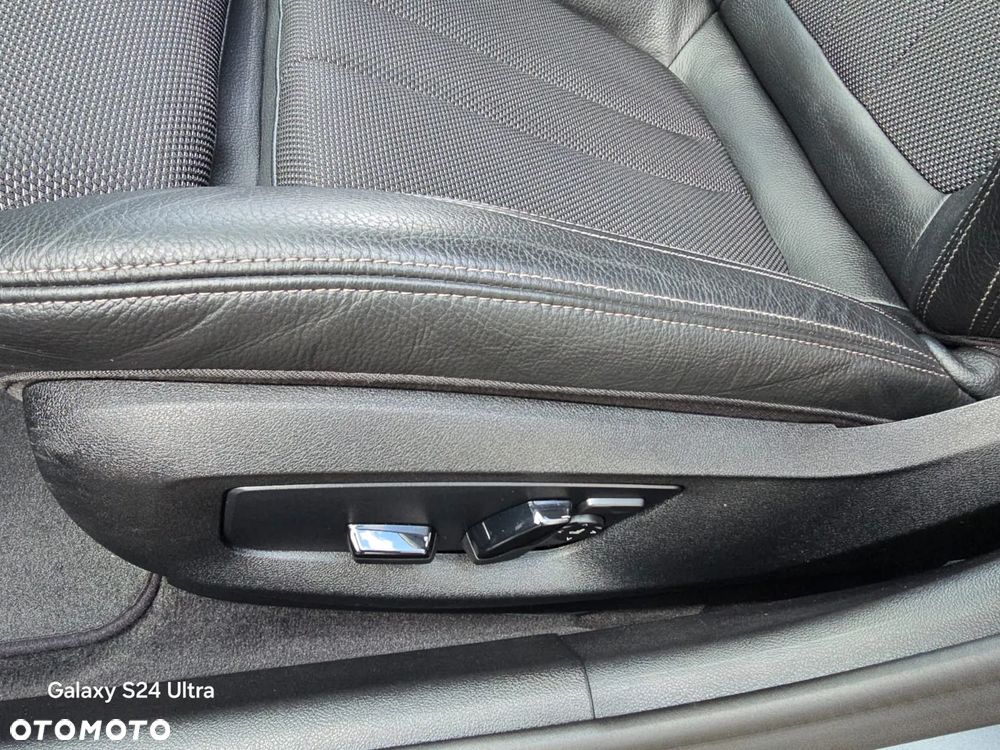 BMW Seria 5 530i xDrive Luxury Line sport - 22
