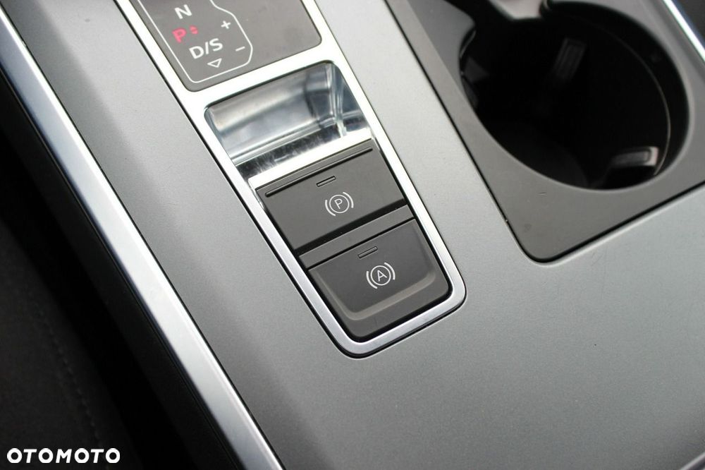 Audi A6 Avant 40 TDI quattro S tronic - 22