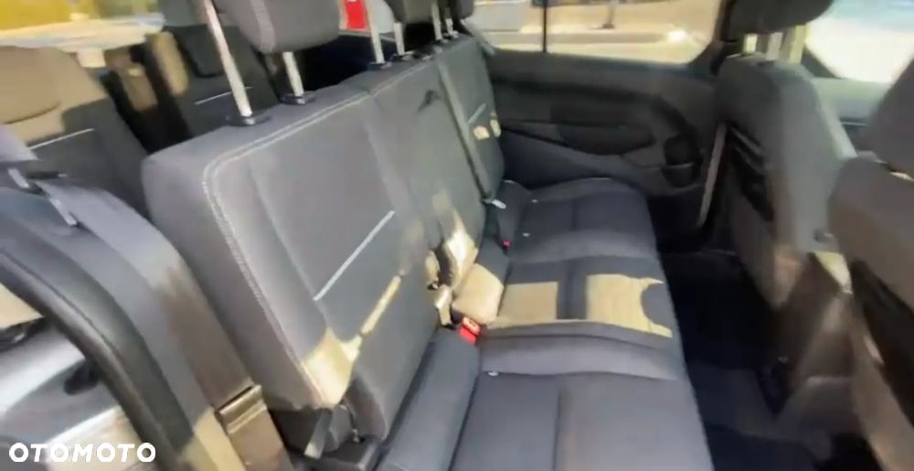 Ford Tourneo Connect - 8