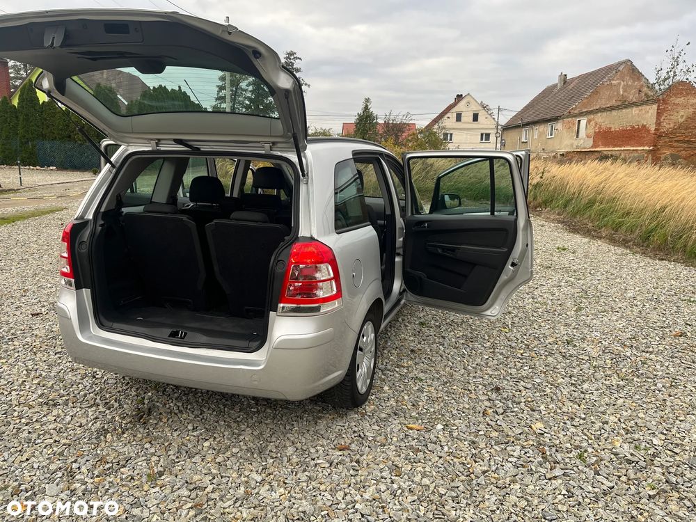 Opel Zafira 1.8 Cosmo EasyTronic - 6