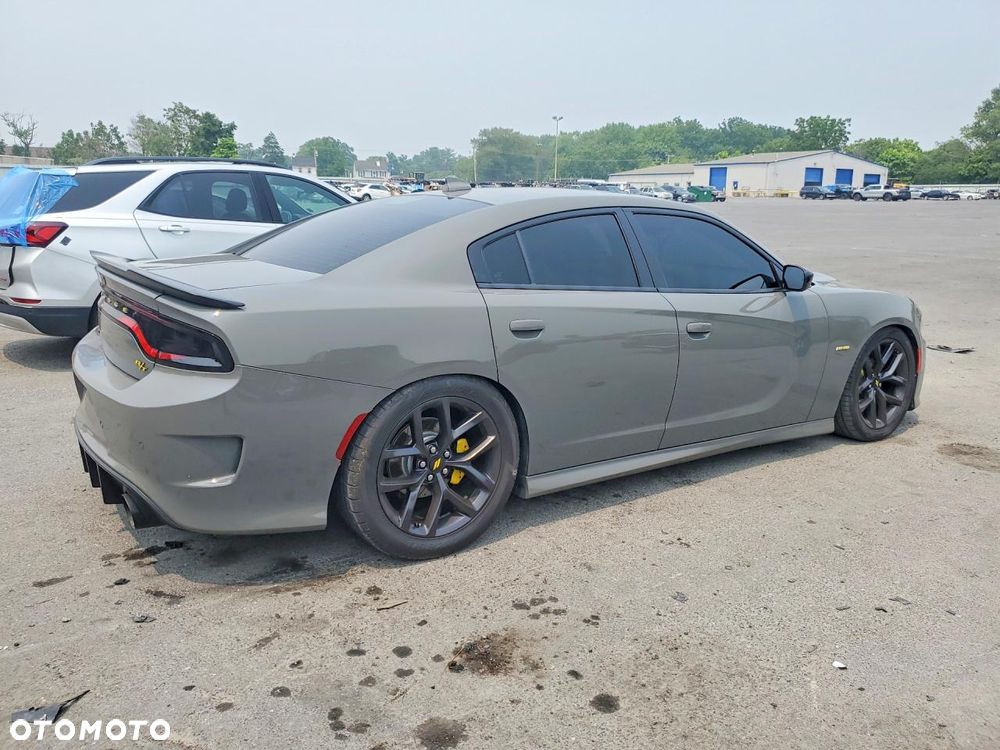 Dodge Charger 5.7 R/T - 4