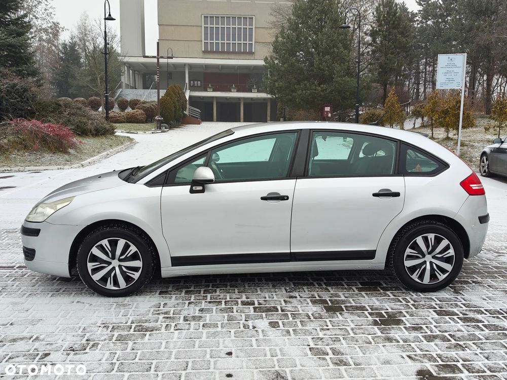 Citroën C4 1.4 16V Equilibre - 14