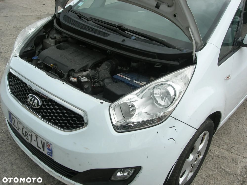 Kia Venga - 11