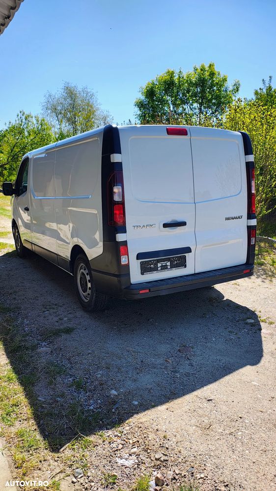 Renault Trafic - 2