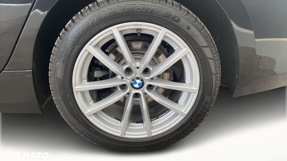 BMW Seria 3 318i - 14