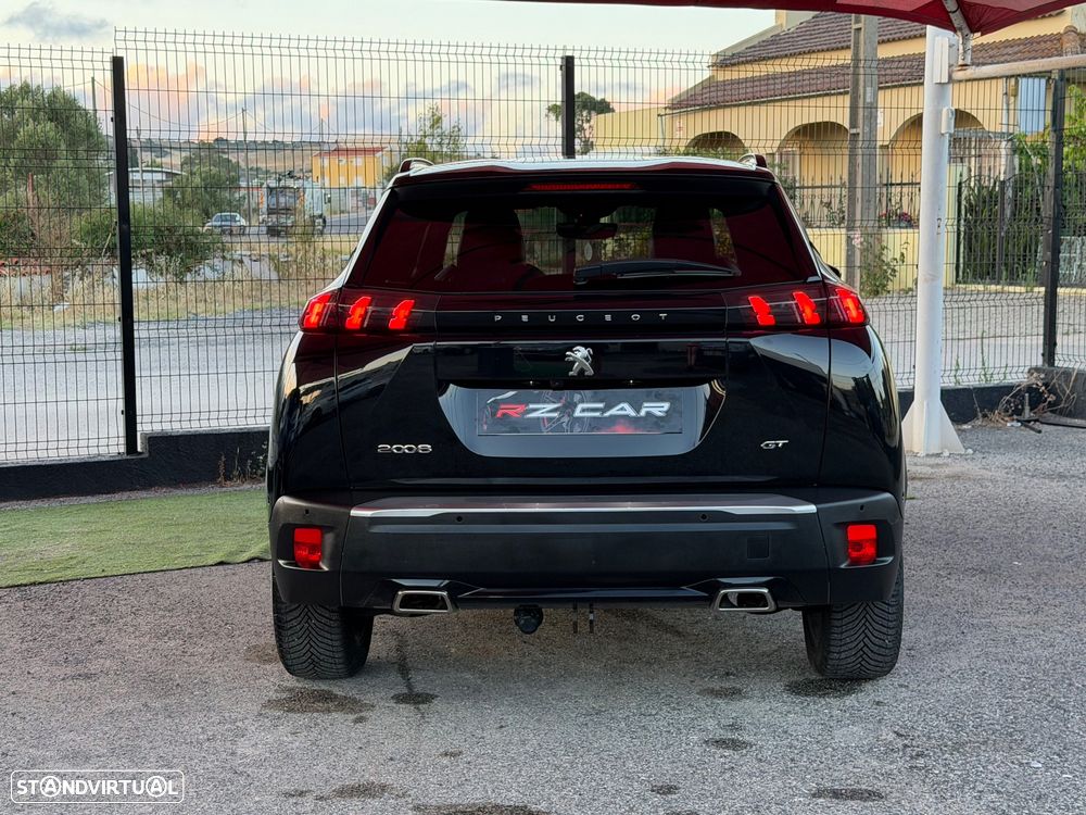 Peugeot 2008 PureTech 155 EAT8 GT Pack - 11