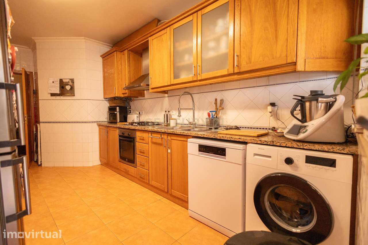 Apartamento T3 com terraço e garagem - Grande imagem: 4/27