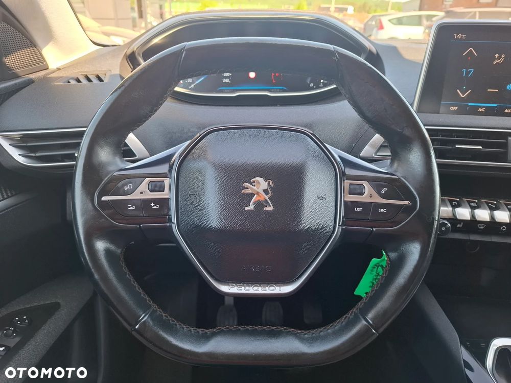Peugeot 3008 1.6 BlueHDi Style S&S - 17
