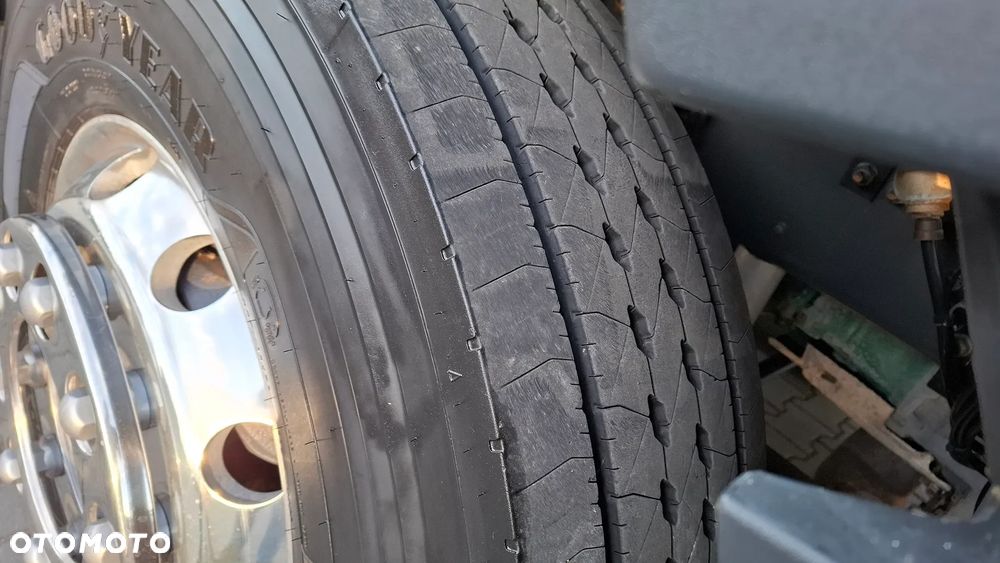 Volvo FM 430 / PEŁNY ADR / HYDRAULIKA + PRZYSTAWKA DO KOMPRESORA / MASA WŁASNA 6620 kg - 20