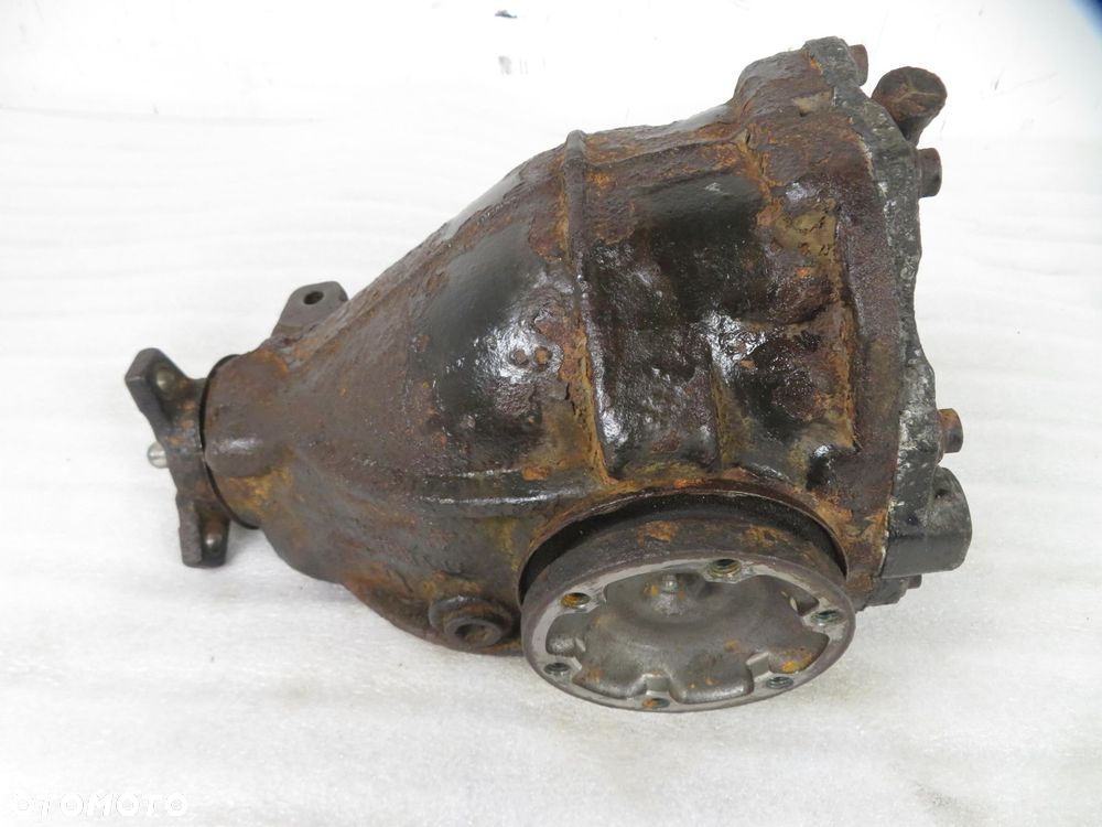 DYFER MERCEDES W210 E 220 CDI 2103513308 2,87 - 1
