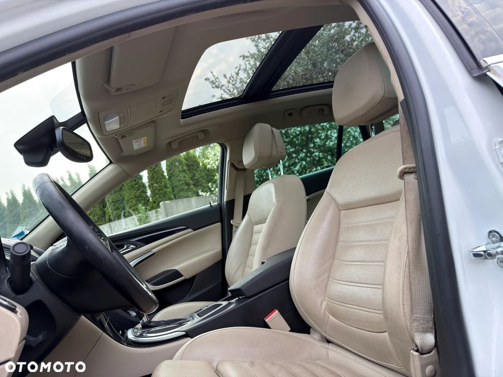 Opel Insignia - 17