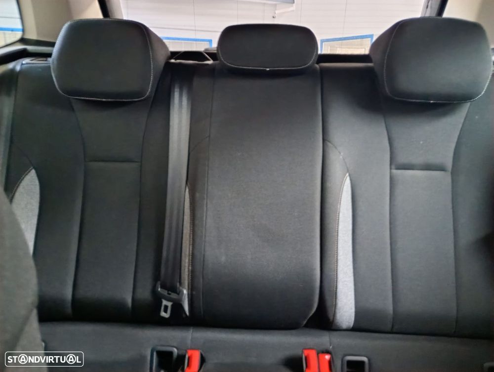 Skoda Kamiq 1.0 TSI DSG - 25