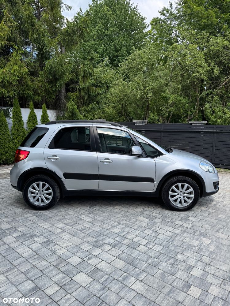 Suzuki SX4 Classic 1.6 VVT 4x4 Style - 3