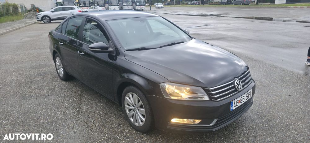 Volkswagen Passat 2.0 TDI BlueMotion Technology Comfortline - 12